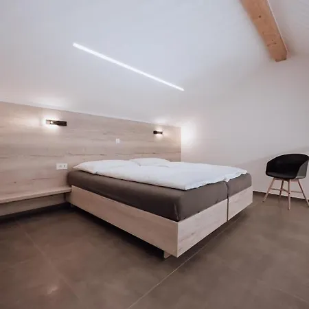 Apartma & Rafting كوباريد