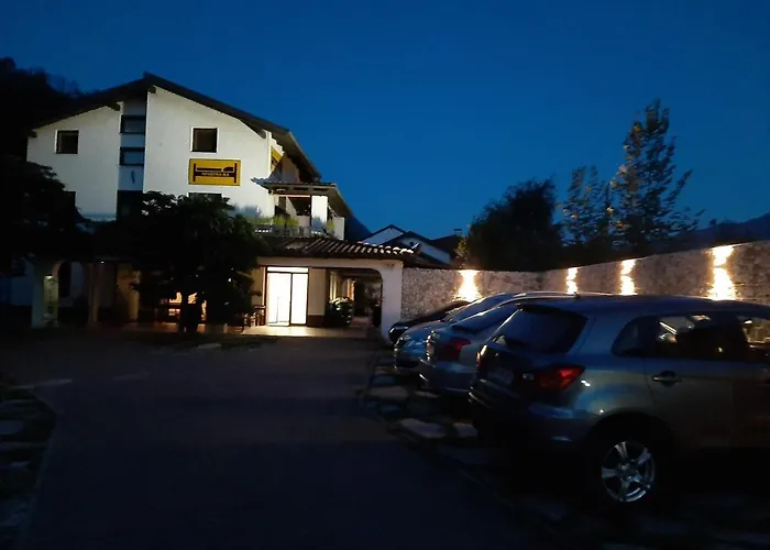 Apartma & Rafting アパート *