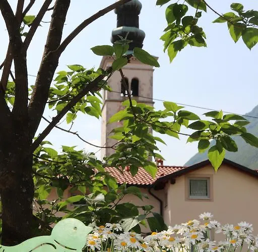 Apartma & Rafting アパート コバリード