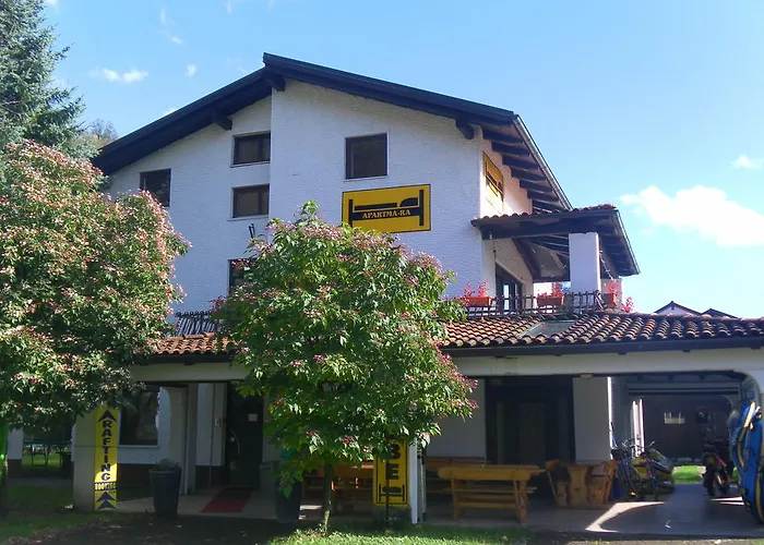 Apartma & Rafting コバリード